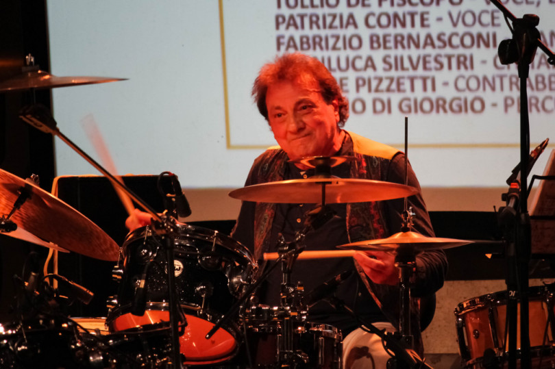 De Piscopo fa sold out al Castello